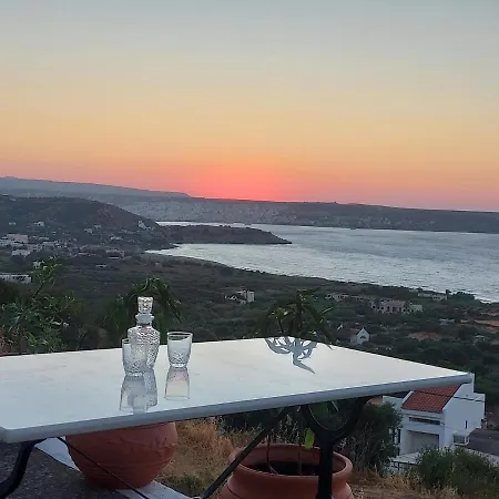Beautiful Panoramic In Sitia شقة